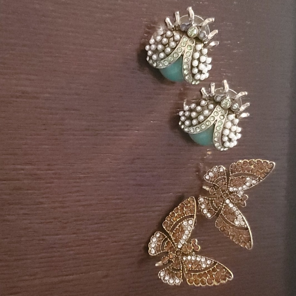 Sassy Jones Vintage Studs (2 pair)